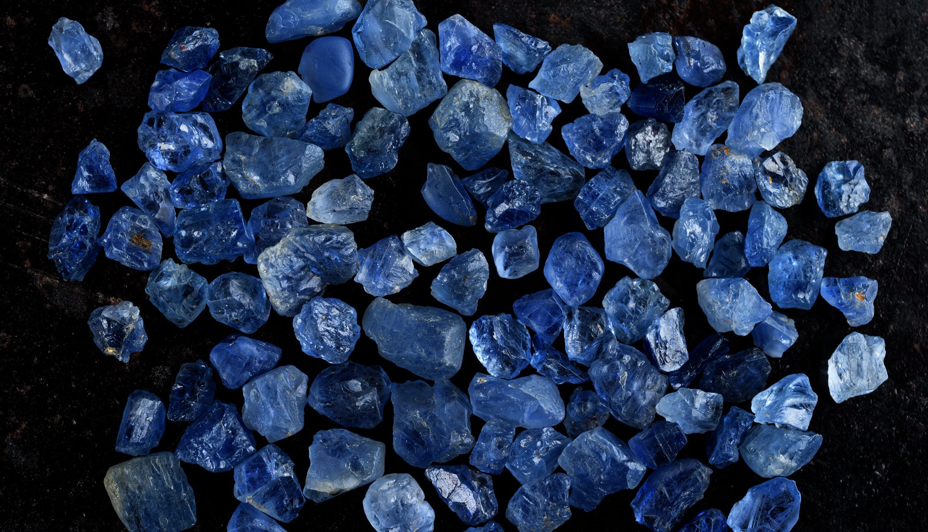 Buy sapphire Gemstones In Tanzania